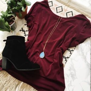 ‼️SOLD‼️• NWOT Express Open Back Top •